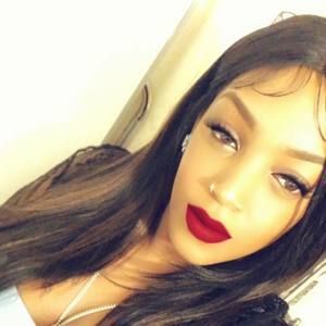 Meet your Posher, Francesca